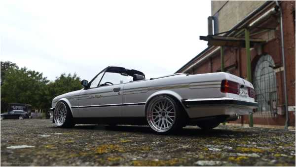1:18 BMW E30 Cabriolet Alpina C2 2.7 / Metall Modell + OVP